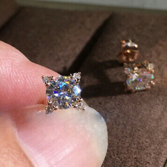 Jewelry - NEW 18k Rose Gold Plated Diamond Stud Earrings